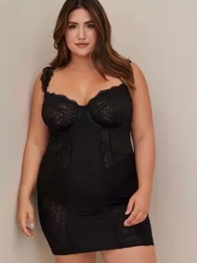 Plus Size Torrid Curve Underwire Unlined Chemise Black Lace